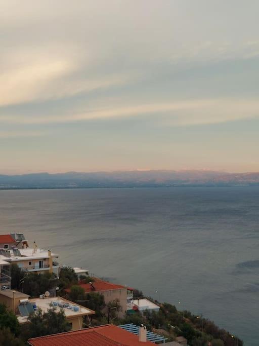 Simply Meraki Gytheian Apt With Panoramic Sea View 기티오 외부 사진